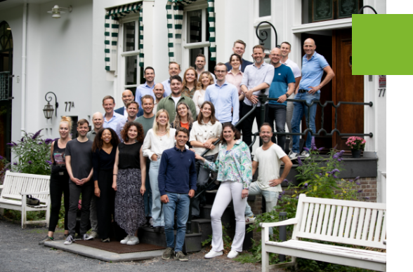 over Egen teamfoto